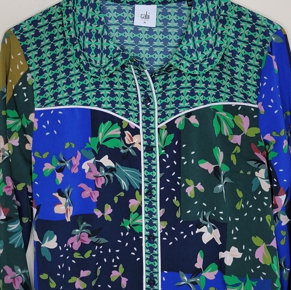 Cabi | #5520 Bronco Patchwork Colorful Floral Button Front Blouse Size Medium - Picture 3 of 9
